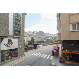 Apartaments La Cabaneta Mikka Sky 3000 - Accommodation in PAS DE LA CASA