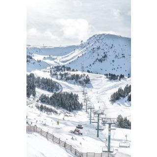 1 day Ski Pass + 1 day Equipment Hire - Predefined package in ANDORRA LA VELLA