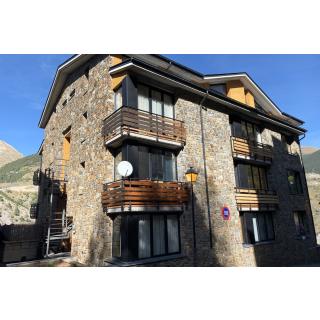 Apartamentos Canillo Ribagrossa 3000 - Allotjament en CANILLO