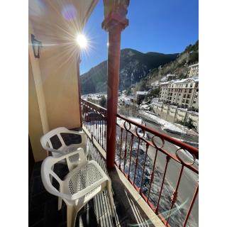 Aparthotel Sant Andreu - Accommodation in ARINSAL