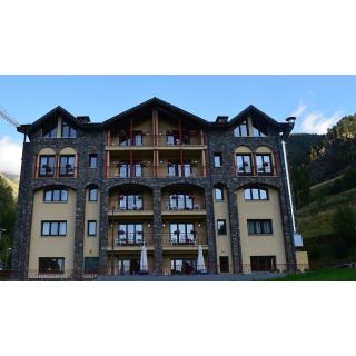 Aparthotel Sant Andreu - Accommodation in ARINSAL