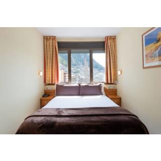 Apartamentos Sant Moritz - Accommodation in ARINSAL