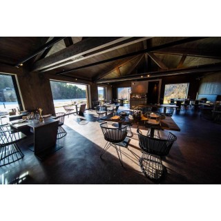 Les Pardines 1819 Mountain suites & SPA - Accommodation in ENCAMP