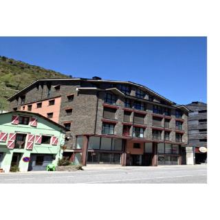 Apartamentos Degas Mikka 3000 - Hébergement en EL TARTER