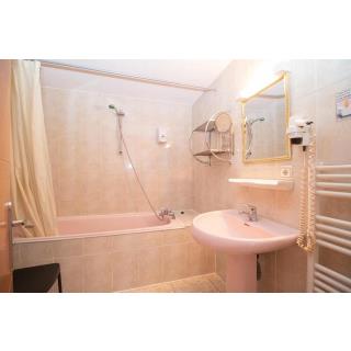 Apartamentos Turisticos Natural Suites Manzano 3000 - Accommodation in PAS DE LA CASA