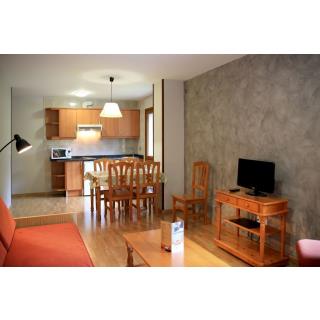 Apartamentos Vista Arinsal - Accommodation in ARINSAL