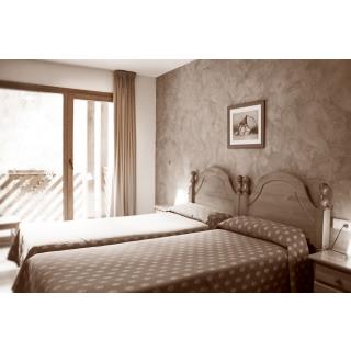 Apartamentos Vista Arinsal - Accommodation in ARINSAL