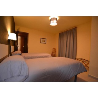 Apartamentos Pobladó - Accommodation in ARINSAL