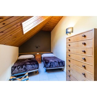 Apartamentos Pobladó - Accommodation in ARINSAL