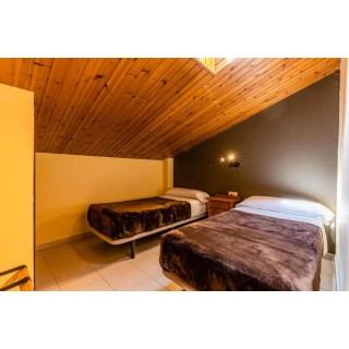 Apartamentos Pobladó - Accommodation in ARINSAL