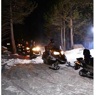 Randonnée nocturne en motoneige - Secteur Grau Roig - Ativitées en ANDORRA LA VELLA